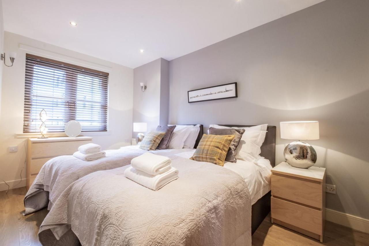 The Rock View Old Town 2-bedroom Terrace Lift Parking EDI